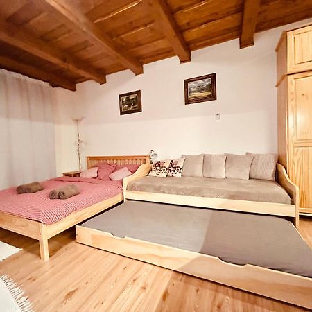 Pod Milonovou Apartamento Velké Karlovice Quarto foto