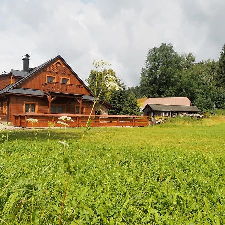 Pod Milonovou Apartamento Velké Karlovice Exterior foto