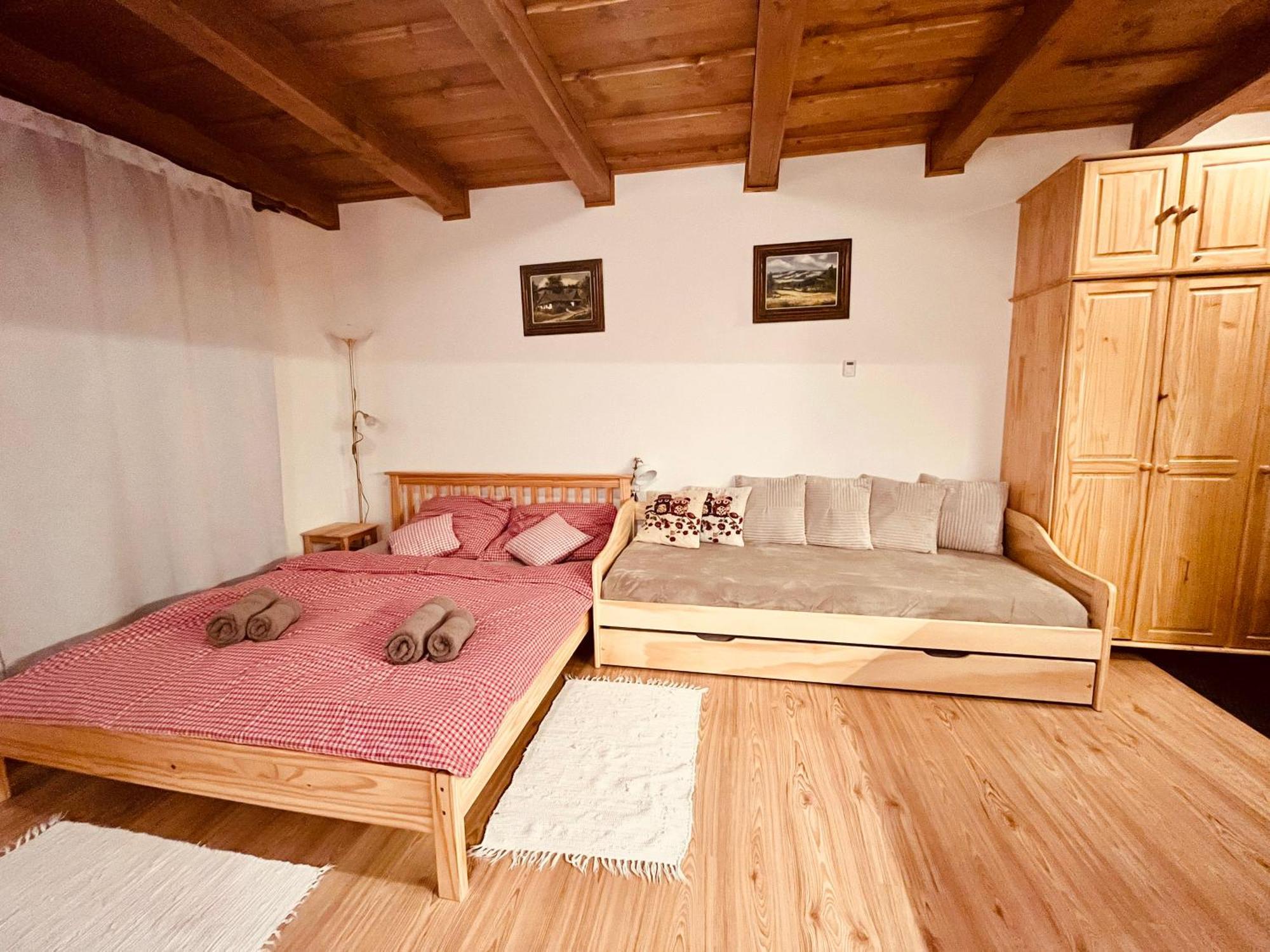 Pod Milonovou Apartamento Velké Karlovice Quarto foto