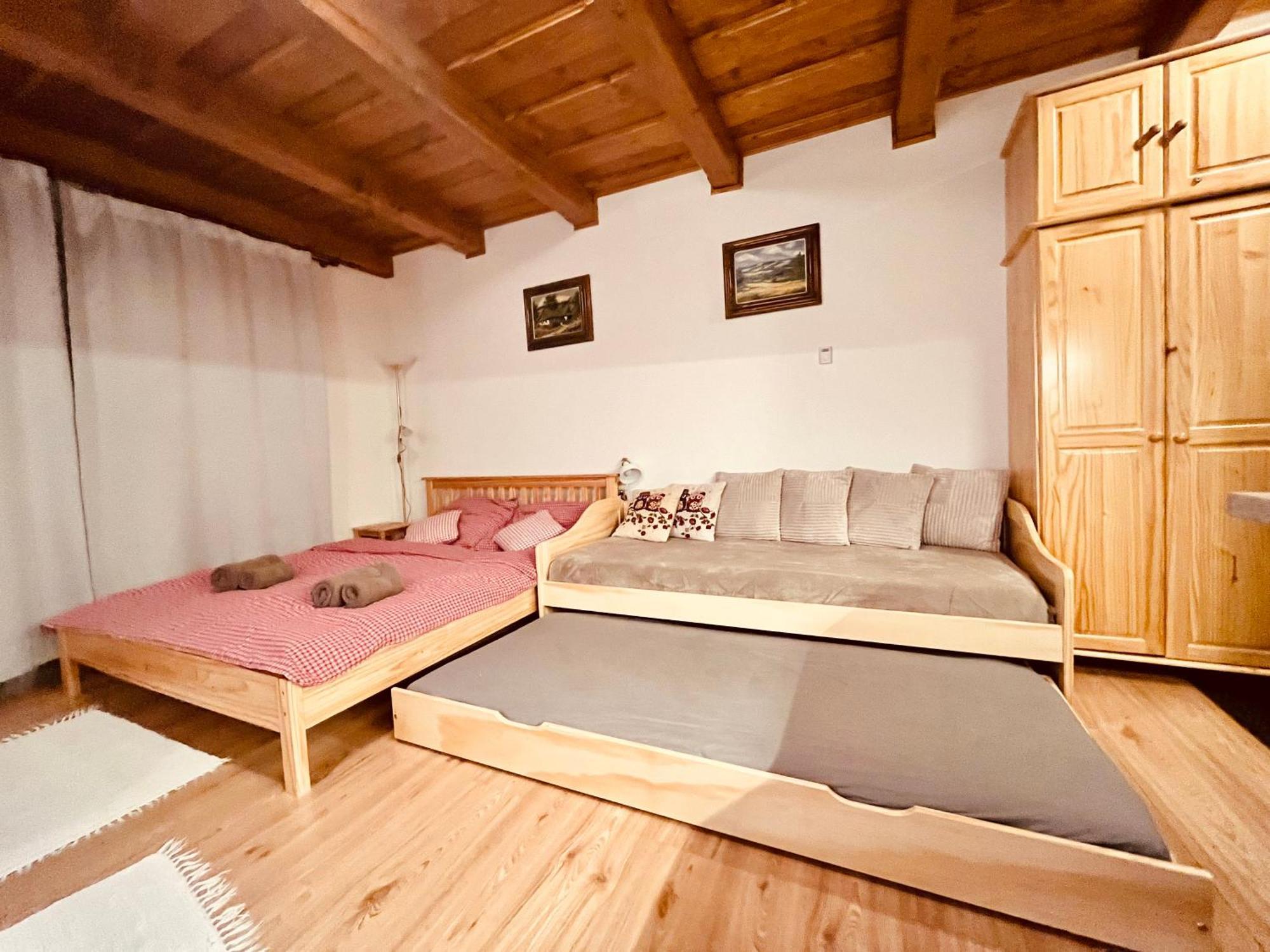 Pod Milonovou Apartamento Velké Karlovice Quarto foto